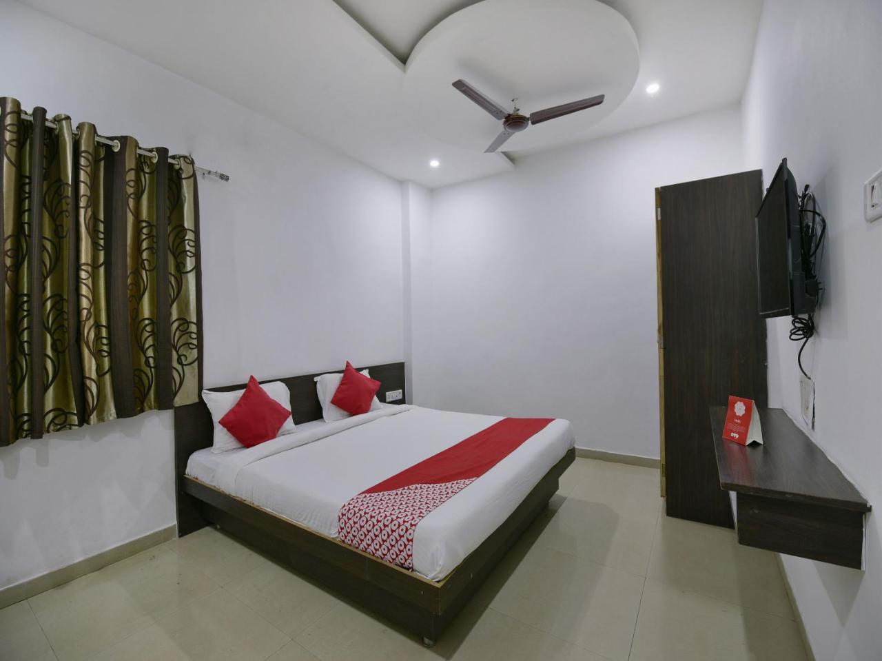 Oyo 9969 Hotel Kshipra Dham Ujjain Exterior photo